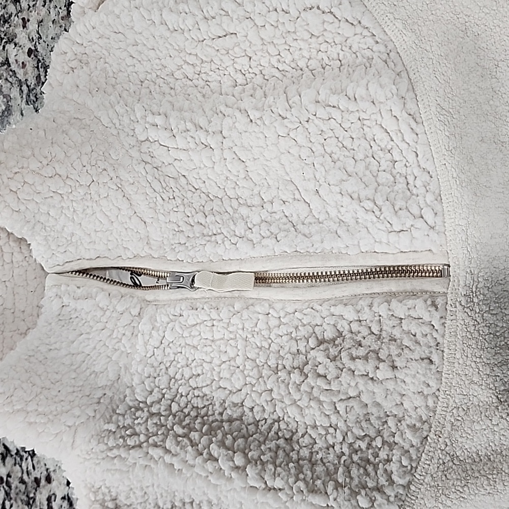 Aerie Cozy Hometown Holiday Sherpa 1/4 Zip Pullover Sweatshirt. Cream. Small. - Picture 12 of 12